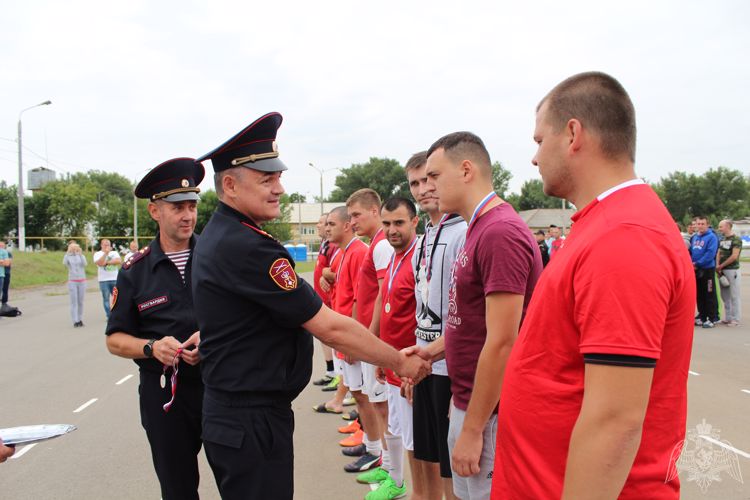 В РОСТОВСКОЙ ОБЛАСТИ ПРОШЕЛ ТУРНИР ПО МИНИ-ФУТБОЛУ ПАМЯТИ СОТРУДНИКА ВНЕВЕДОМСТВЕННОЙ ОХРАНЫ 
