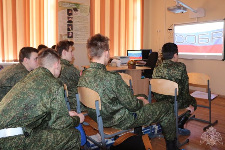 Ростовские росгвардейцы присоединились к участникам всероссийской акции «Неделя мужества» и провели для донских подростков в рамках мемориального турнира по стрельбе урок мужества