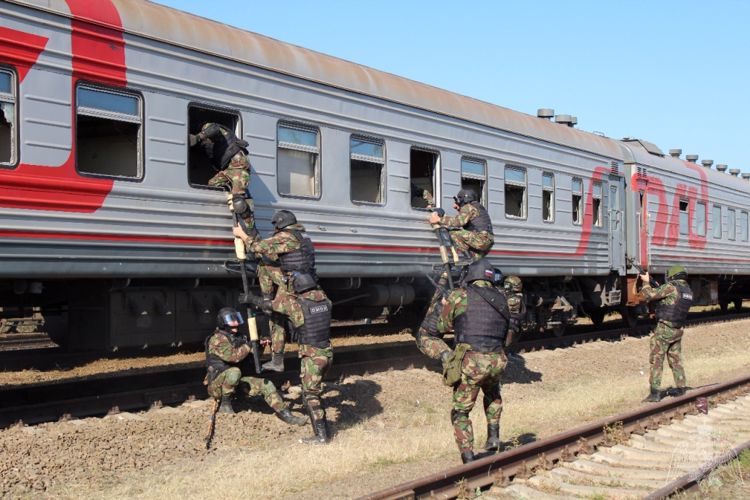 Ростовский ОМОН на транспорте отметил очередную годовщину сформирования спецподразделения