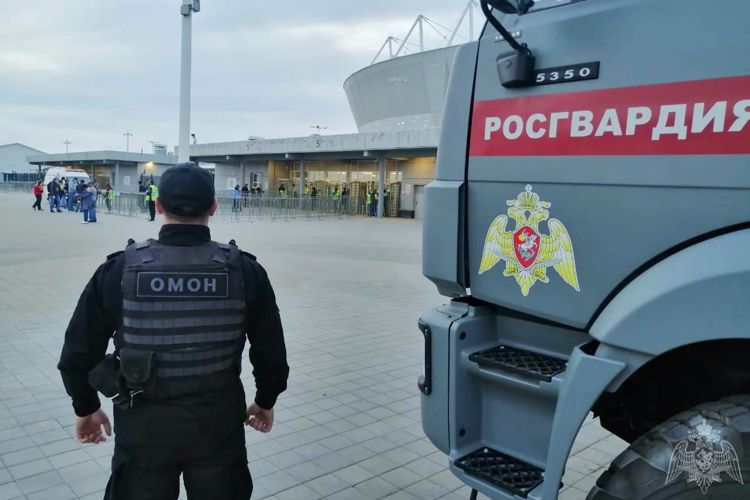 Сотрудники Росгвардии обеспечили правопорядок во время футбольного матча Российской Премьер-Лиги в Ростове-на-Дону
