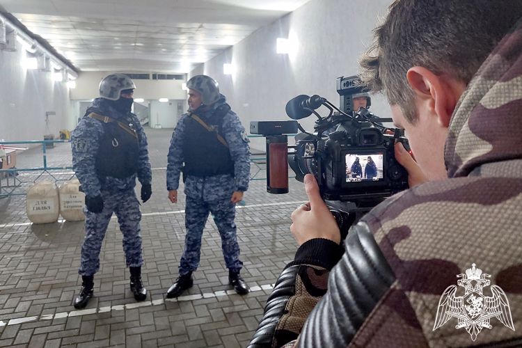Ростовские журналисты примерили на себя роль росгвардейцев