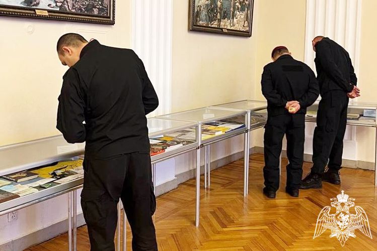 Дань памяти героев Сталинграда отдали росгвардейцы в Ростовской области
