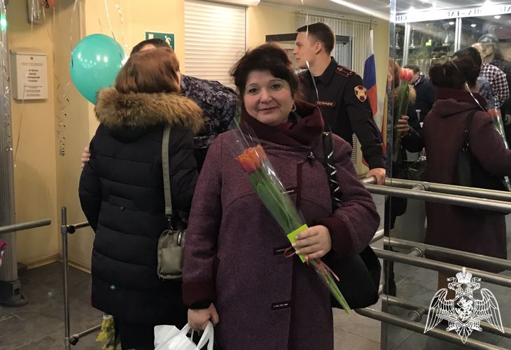 Женщин, служащих в региональных подразделениях Росгвардии, чествовали в Ростове-на-Дону