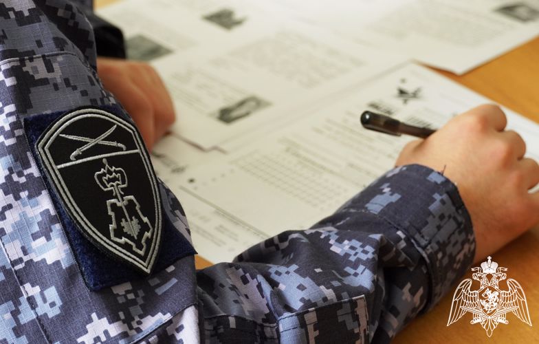 На вопросы «Диктанта Победы» ответили росгвардейцы в Ростове-на-Дону