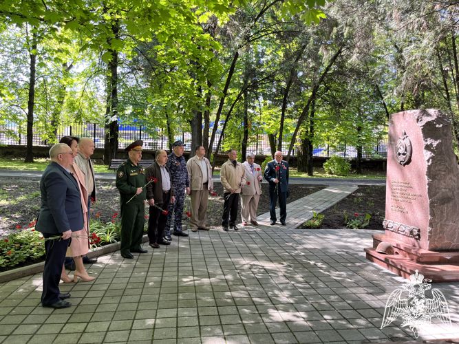 Памятный автопробег совершили ветераны Южного округа Росгвардии в Ростове-на-Дону