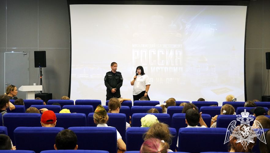 Урок мужества для подрастающего поколения провели росгвардейцы в Ростове-на-Дону