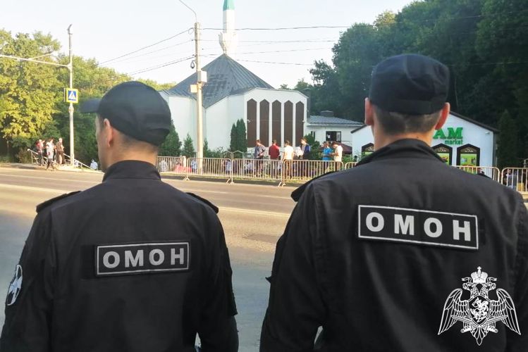 Росгвардия обеспечила в донском регионе безопасность участников богослужений в честь одного из главных мусульманских праздников 