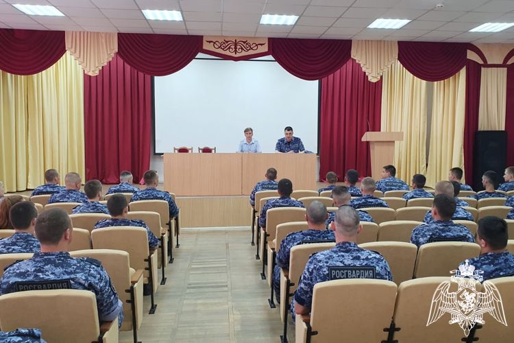 Представитель Росгвардии посетил центр профессиональной подготовки сотрудников вневедомственной охраны