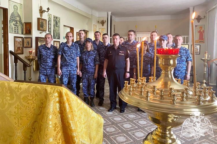 Молебен в память о небесном покровителе Росгвардии состоялся при участии росгвардейцев в донской столице