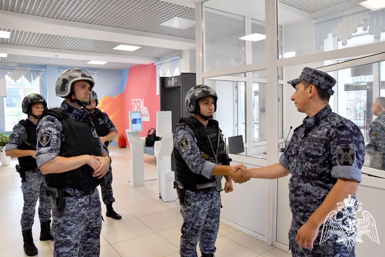 Росгвардия проверяет готовность донских образовательных учреждений к началу учебного года (видео)