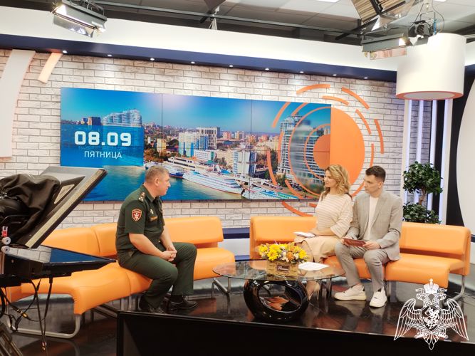 Представитель Росгвардии проинформировал зрителей ростовского телевидения о приеме на службу в войска национальной гвардии (видео)