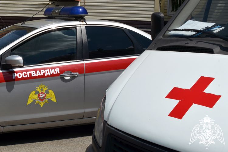 Росгвардейцы оказали помощь медицинским работникам в Ростове -на-Дону