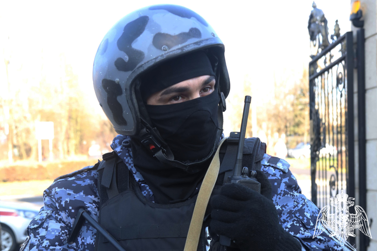 Росгвардейцы задержали разыскиваемого правонарушителя в Ростовской области
