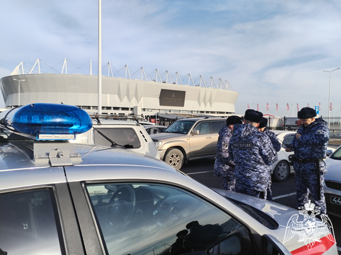 Безопасность проведения футбольного матча РПЛ обеспечили росгвардейцы в Ростове-на-Дону
