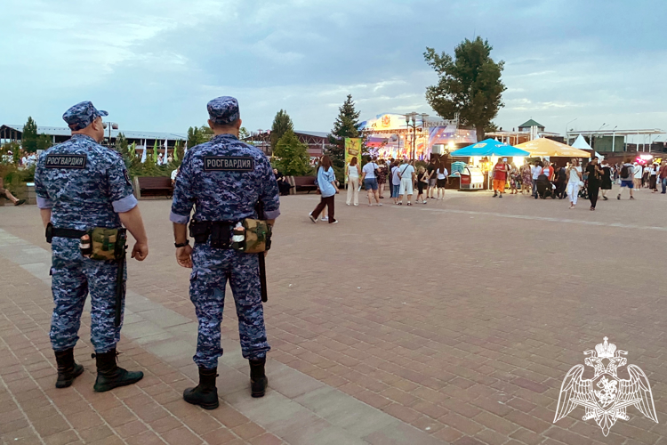 Росгвардия обеспечила безопасность празднования Дня России на Дону