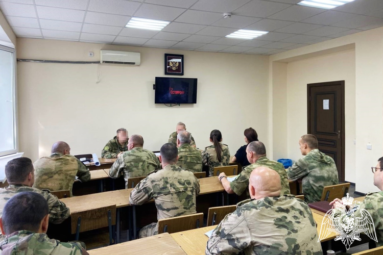 В Ростовской области росгвардейцы приняли участие в тематических мероприятиях, посвященных памятной дате