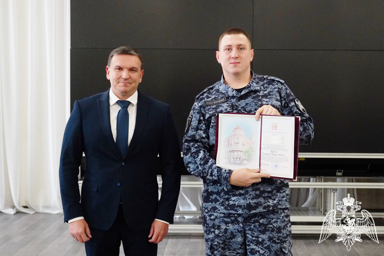 В донской столице сотрудники вневедомственной охраны отметили 72-ю годовщину образования службы