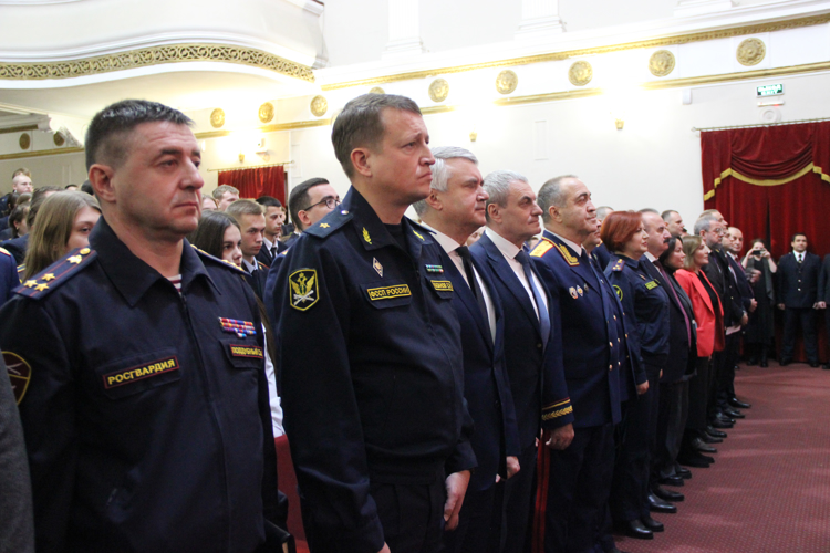Росгвардия приняла участие в донском молодежном патриотическом форуме