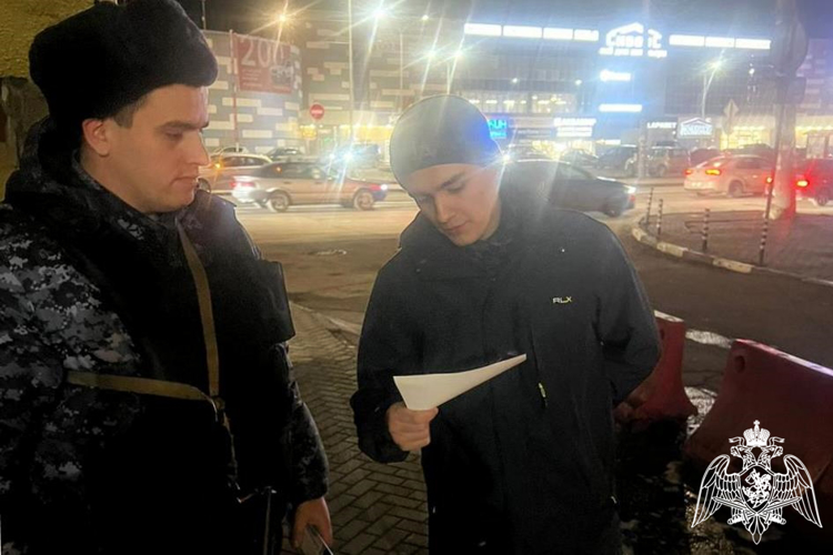 В Ростовской области росгвардейцы напомнили донским жителям о безопасности в период январских праздников 