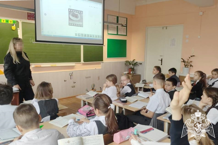 Память защитников Ленинграда почтили росгвардейцы в Ростовской области