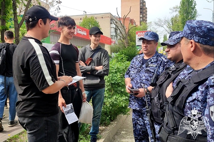 Донские подразделения Росгвардии приняли участие в ярмарке вакансий