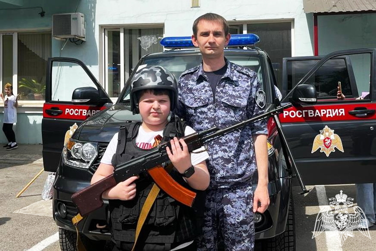 Росгвардейцы из Ростовской области присоединились к празднованию Дня Победы
