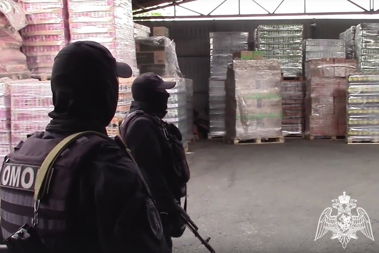 При содействии Росгвардии в Ростовской области из незаконного оборота изъята контрафактная продукция на 6 млн рублей