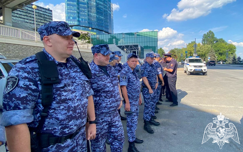 Росгвардейцы обеспечили охрану правопорядка в период празднования Дня ВМФ на Дону