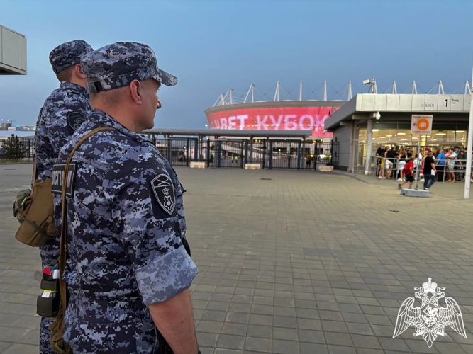 Росгвардия обеспечила безопасность проведения кубкового футбольного матча в Ростове-на-Дону