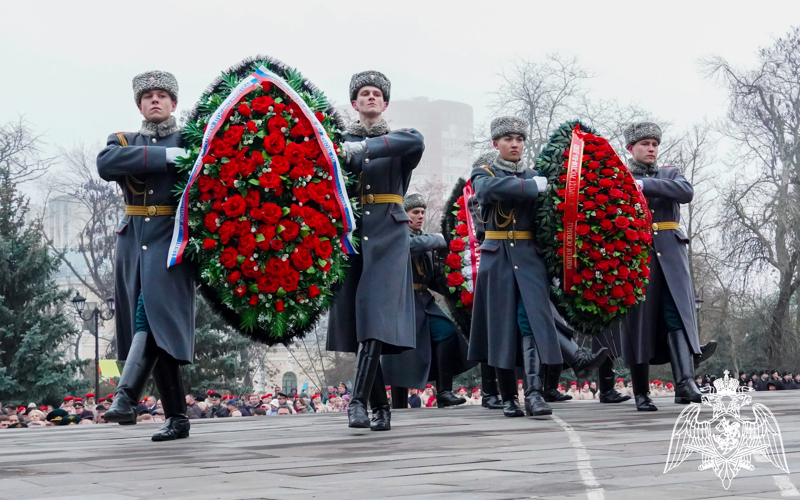 Представитель Росгвардии почтил память первых освободителей Ростова-на-Дону