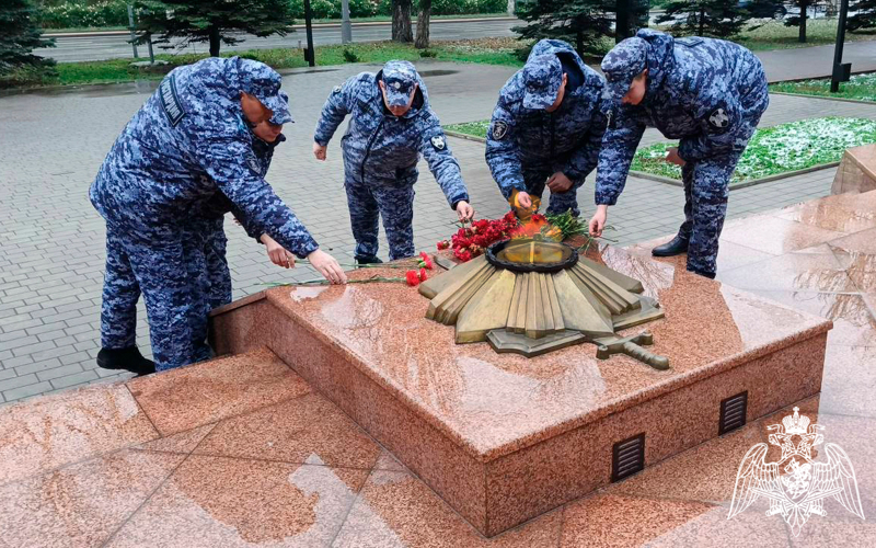 В Ростовской области росгвардейцы приняли участие в мероприятиях, посвященных Дню Героев Отечества 