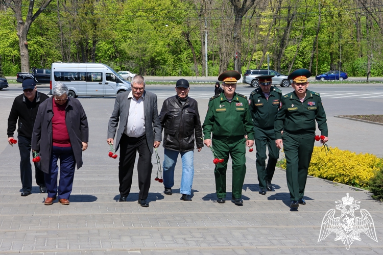 Ветераны Управления Росгвардии по Ростовской области стали участниками памятного автопробега