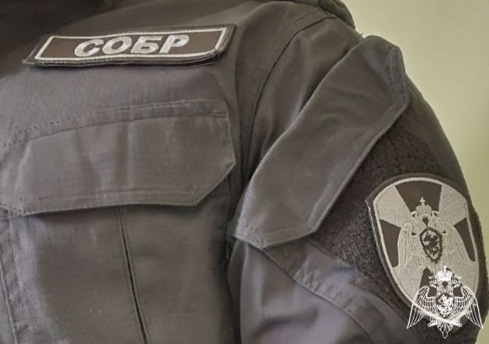 В Ростовской области при силовой поддержке СОБР Росгвардии задержаны участники наркосообщества
