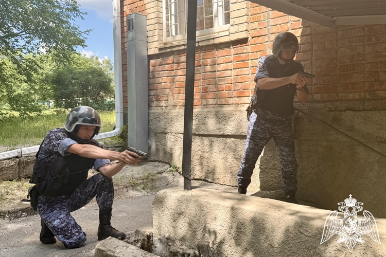 Сотрудники вневедомственной охраны Росгвардии провели конкурс профмастерства в Ростовской области