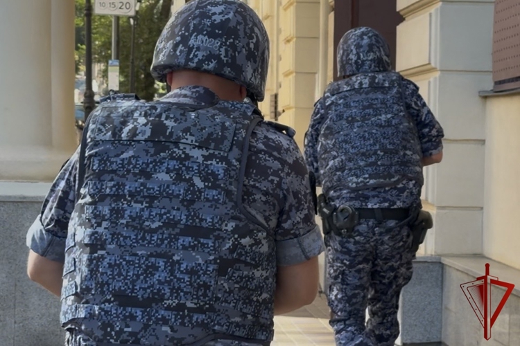 Ростовские росгвардейцы пресекли попытку хищения в супермаркете